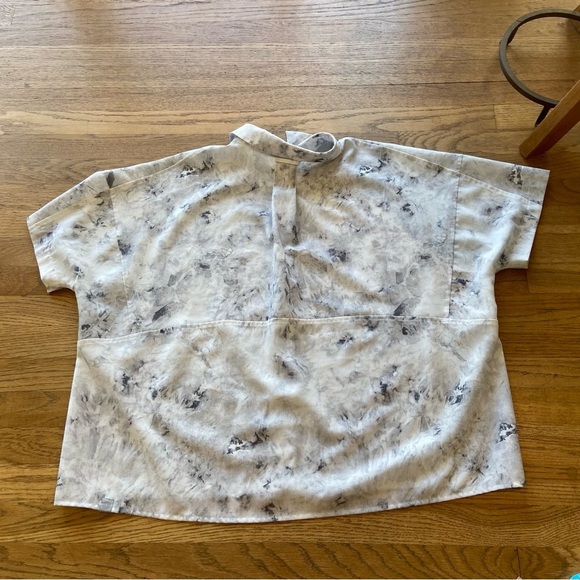 Womens Lululemon Full Day Ahead Short Sleeve Shirt size 8 - Picture 7 of 8